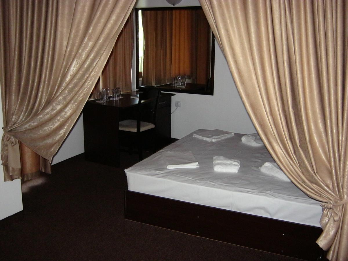 Motel Koziyat Rog Malko Tŭrnovo Εξωτερικό φωτογραφία