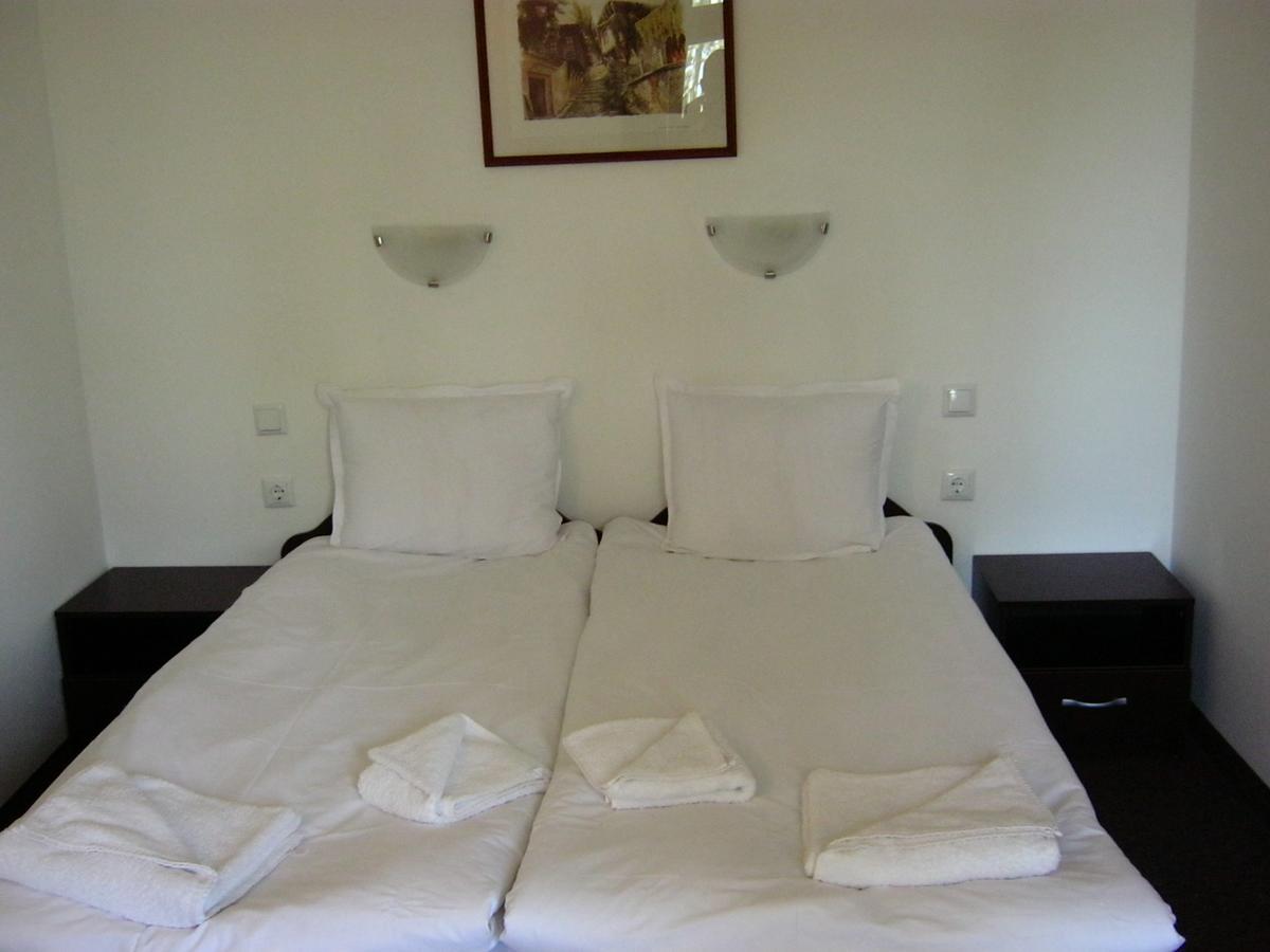 Motel Koziyat Rog Malko Tŭrnovo Εξωτερικό φωτογραφία