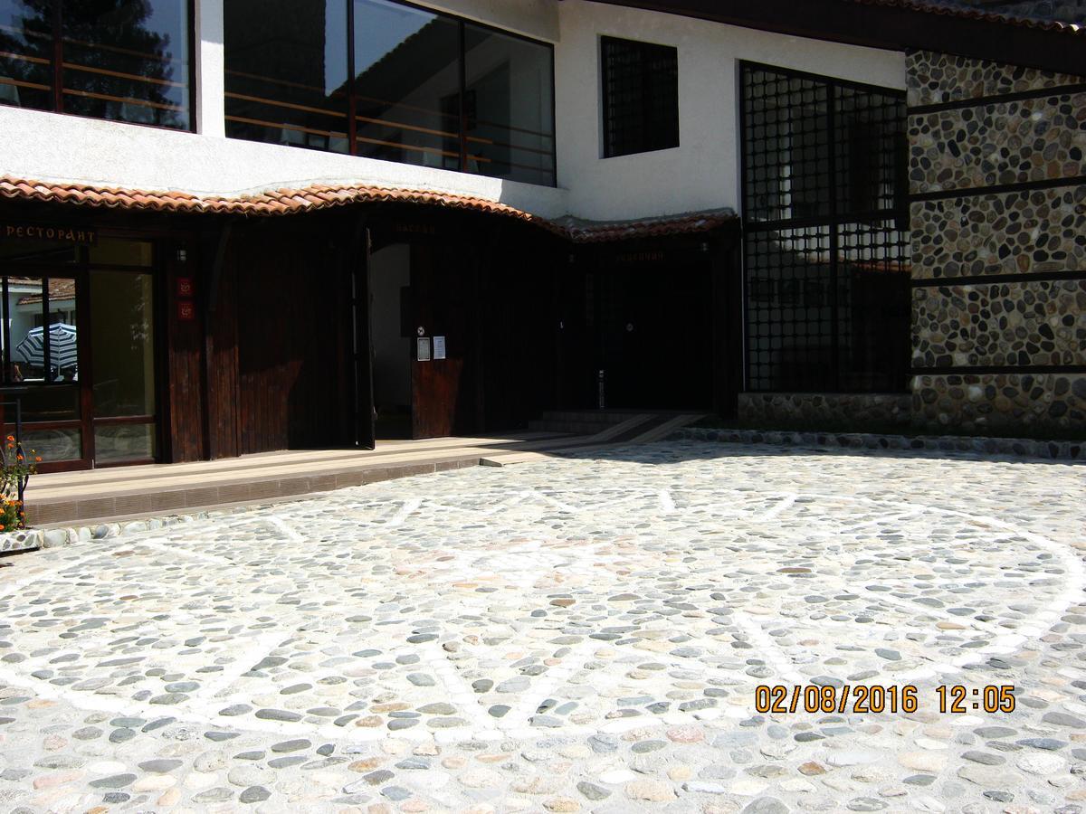 Motel Koziyat Rog Malko Tŭrnovo Εξωτερικό φωτογραφία